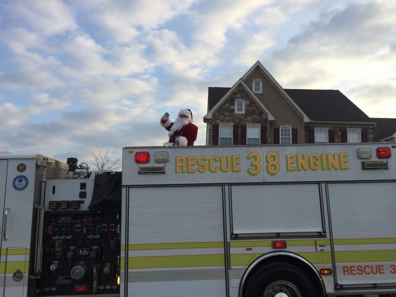 Santa Visits Caln Twp - Thorndale Fire Company